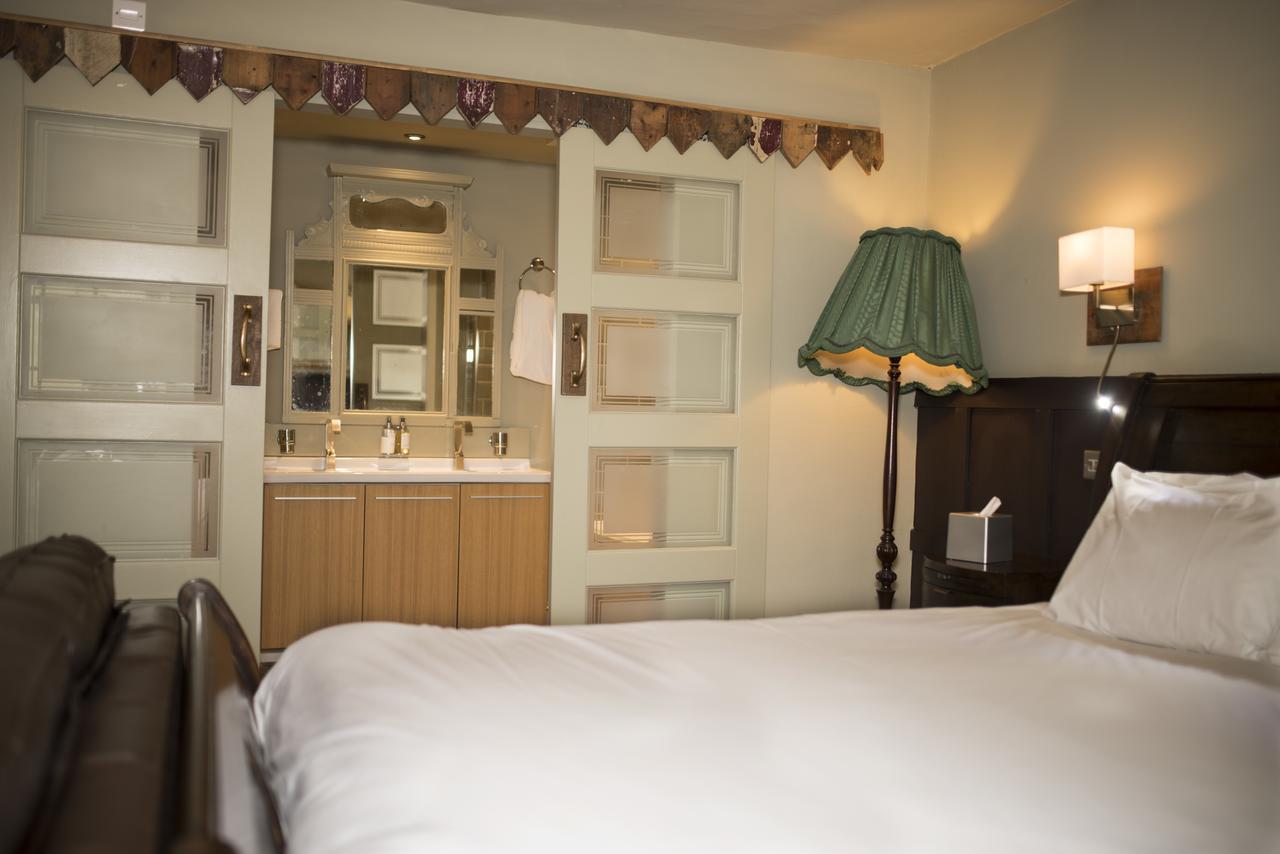 Alma Inn & Dining Rooms Харуич Екстериор снимка